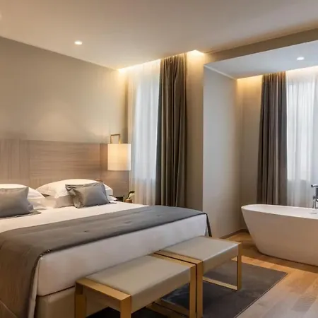 Luxurious In * Milán
